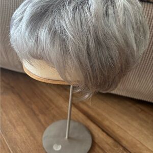 New! Rachel Welch “Sparkle” short wig color Gradient Smoke